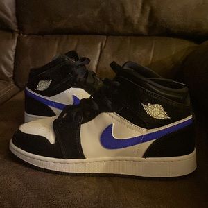 Jordan 1 mid GS racer blue